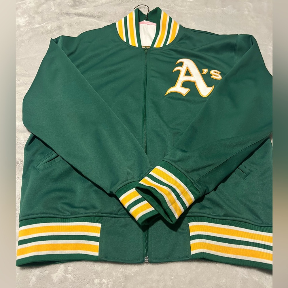 Green Oakland A's Jacket with Yellow Stripes